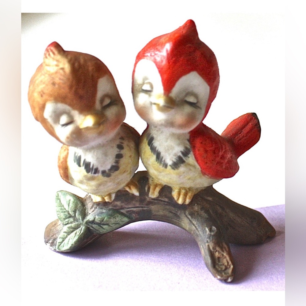 Josef’s Original’s Vintage 
Anthropomorphic Love Birds ~